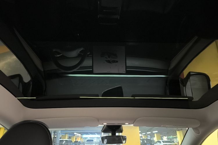 Tesla Model Y 2022 #20 Tesla Model Y 2022 car image #20