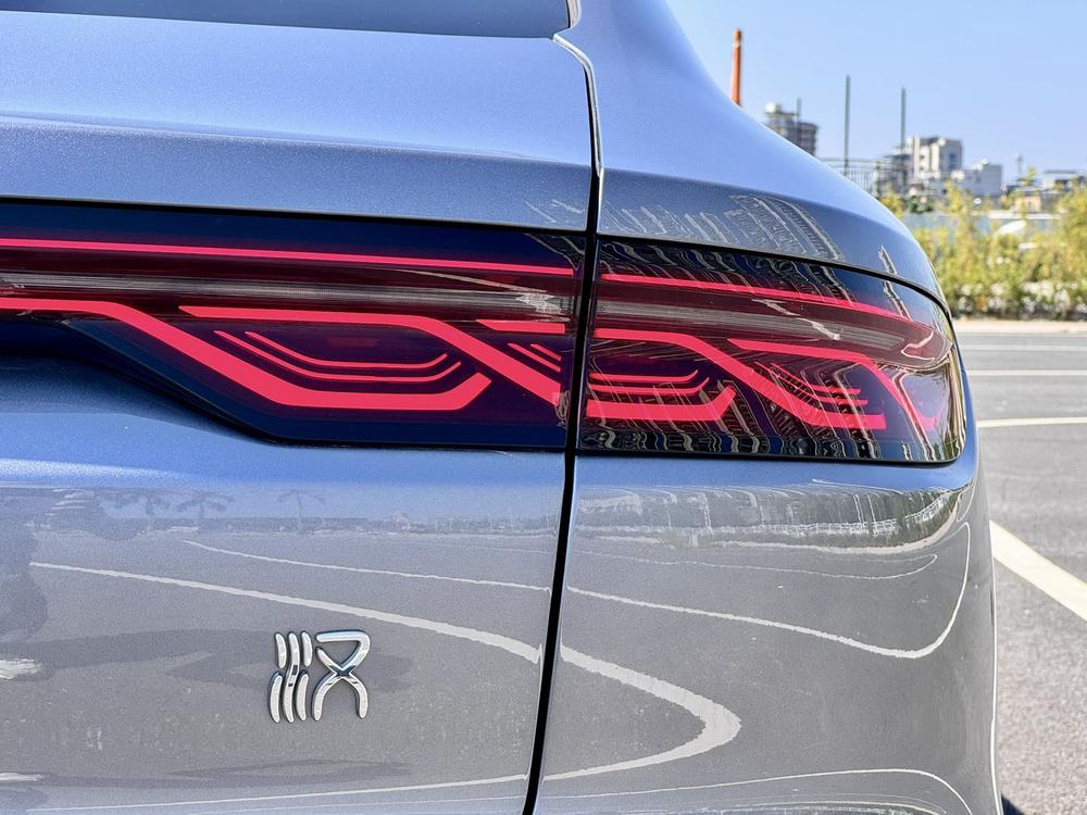 BYD Han 2024 immagine di auto #8