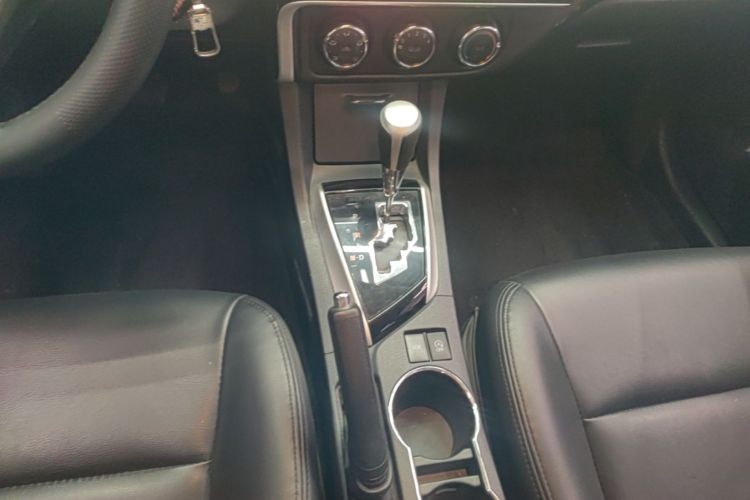 Toyota Corolla 2019 #14 Toyota Corolla 2019 car image #14