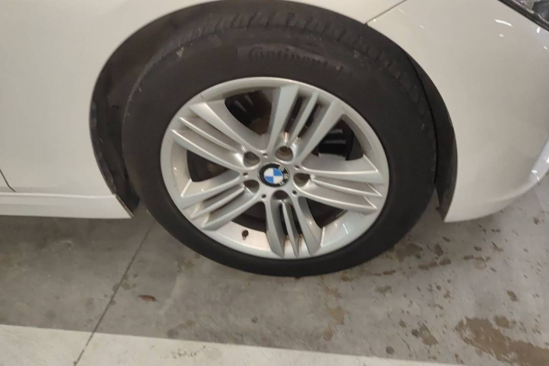 BMW 3 Series 2017 immagine di auto #9