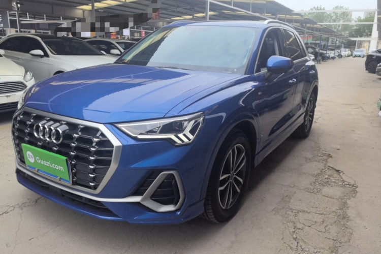 Audi Q3 2021 car image #5