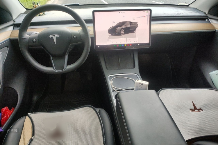 Tesla Model Y 2022 #11 Tesla Model Y 2022 car image #11