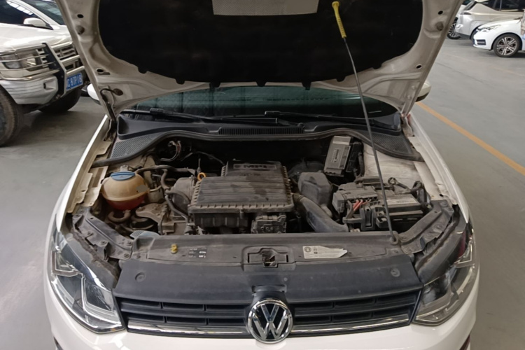 Volkswagen Polo 2016 #20 Volkswagen Polo 2016 car image #20