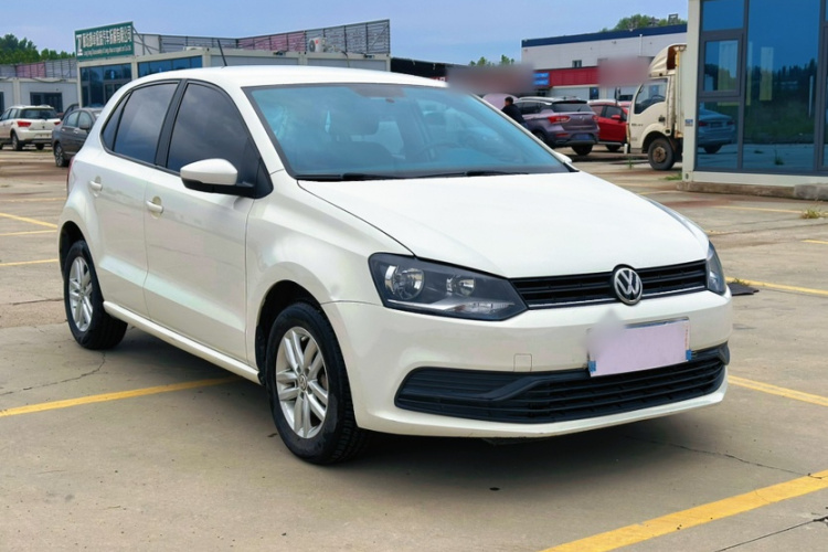 Volkswagen Polo 2016 car image #10