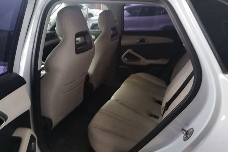 BYD YuanUP 2024 #17 BYD YuanUP 2024 immagine di auto #17