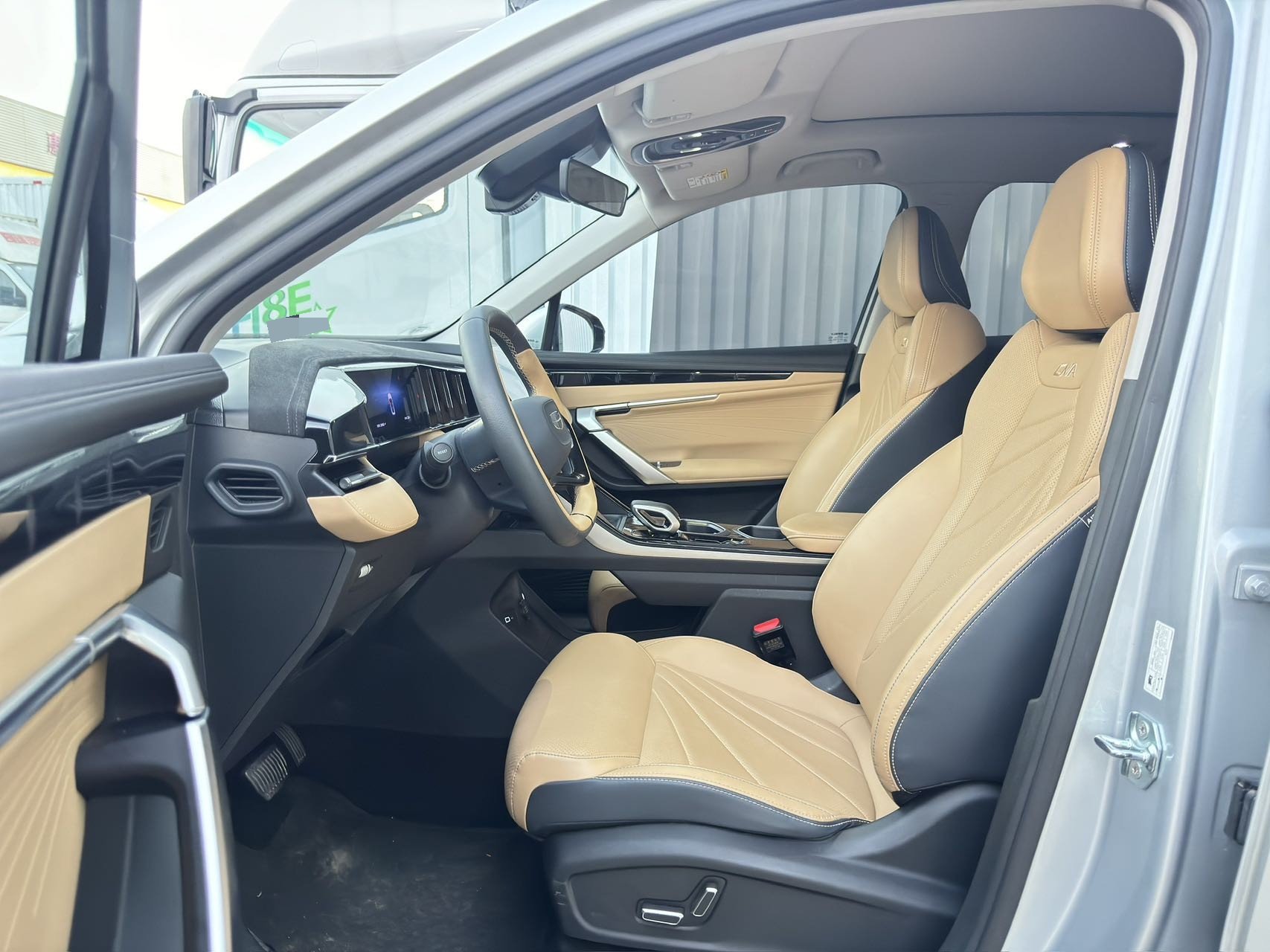 GEELY Boyue L 2024 #4 GEELY Boyue L 2024 изображение автомобиля #4