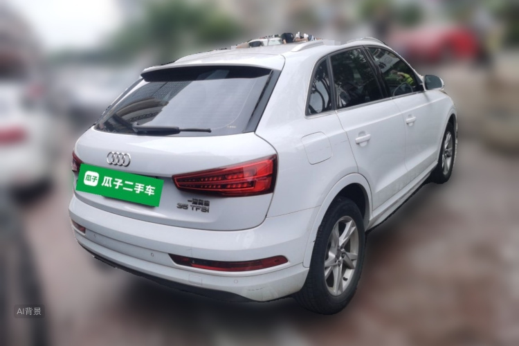 Audi Q3 2019 car image #7