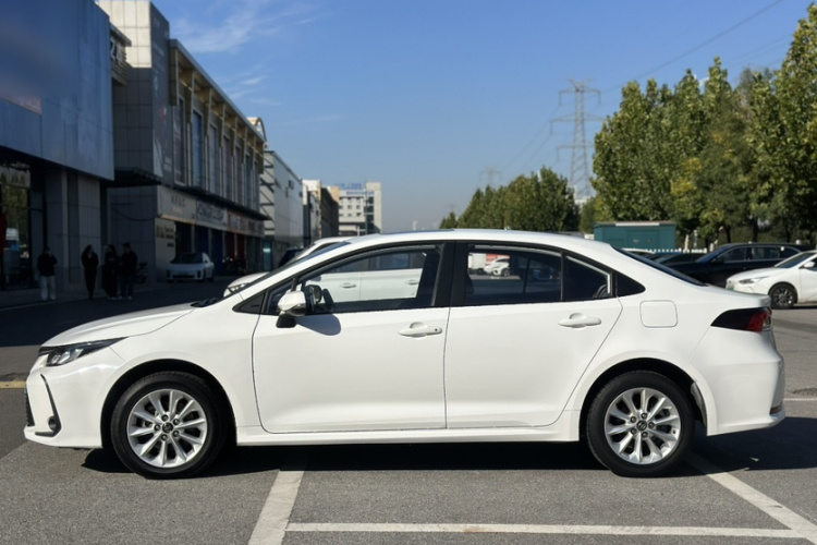 Toyota Corolla 2023 #5 Toyota Corolla 2023 car image #5