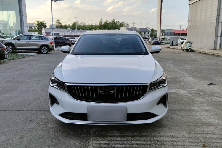 GEELY Emgrand 2024 car image #3
