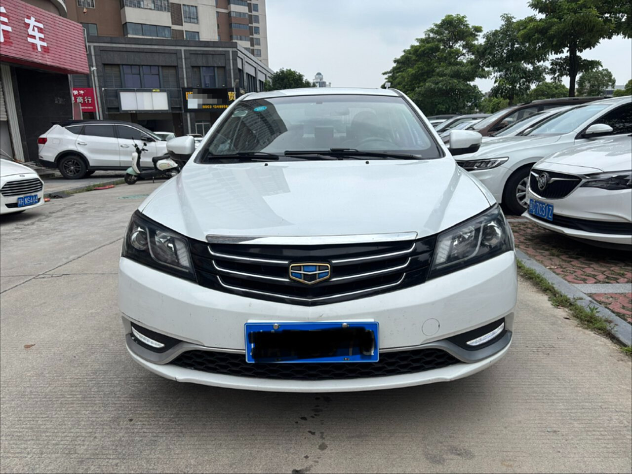 GEELY Emgrand 2015 #4 GEELY Emgrand 2015 car image #4