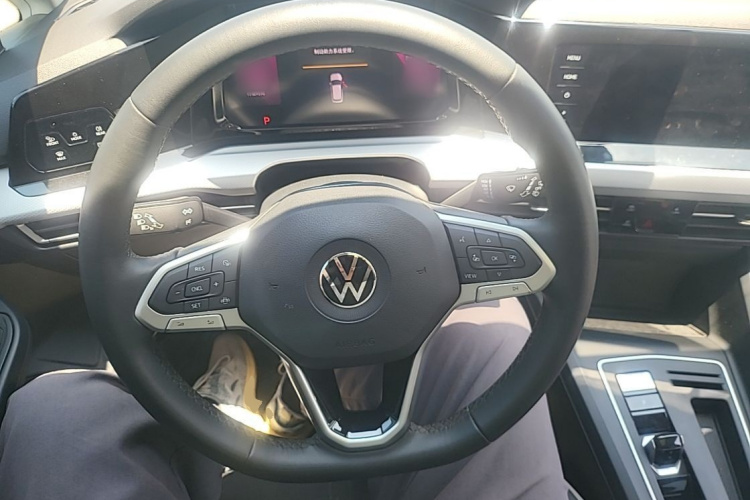 Volkswagen Golf 2024 #11 Volkswagen Golf 2024 car image #11