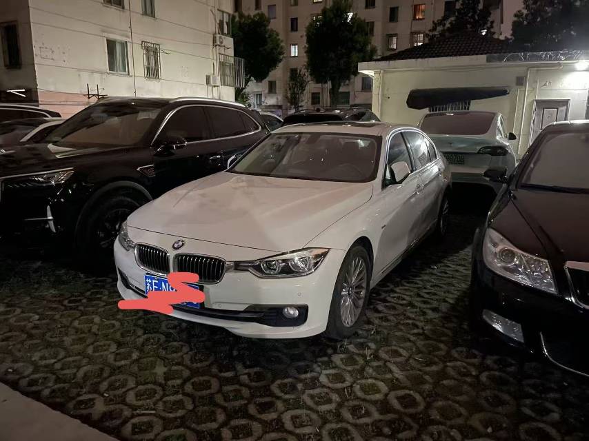 2016 immagine di auto 
