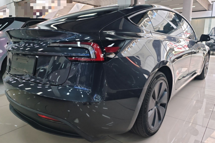 Tesla Model 3 2024 #5 Tesla Model 3 2024 car image #5