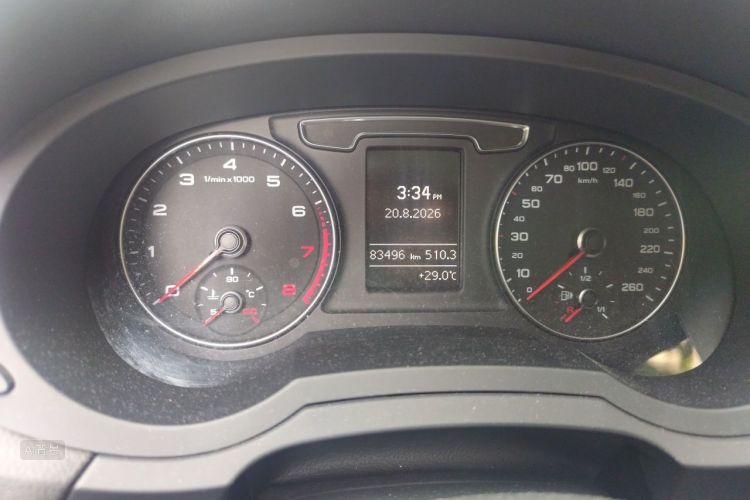 Audi Q3 2017 immagine di auto #14