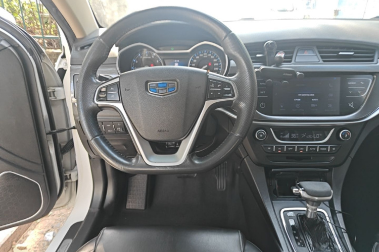 GEELY Emgrand 2016 #11 GEELY Emgrand 2016 car image #11