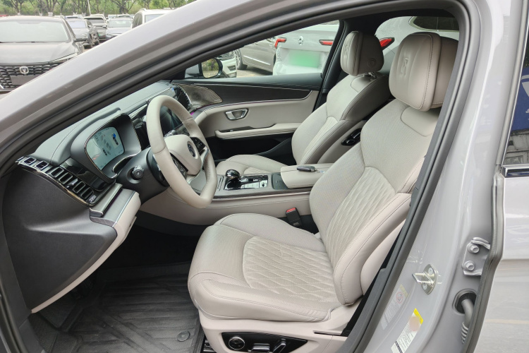 BYD Han 2025 #15 BYD Han 2025 car image #15
