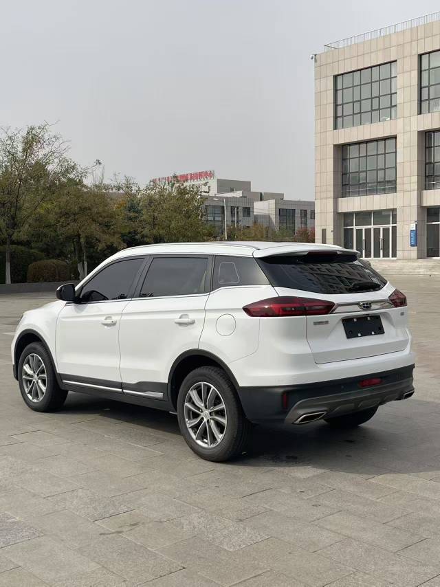 GEELY Boyue 2018 car image #8