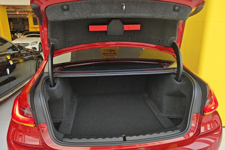 BMW 3 Series 2020 car image #21