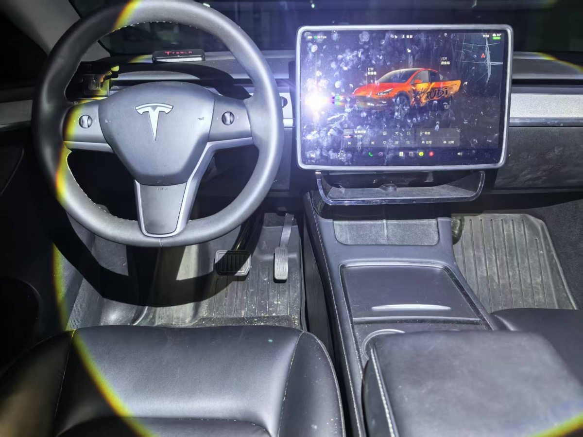 Tesla Model Y 2024 #4 Tesla Model Y 2024 immagine di auto #4