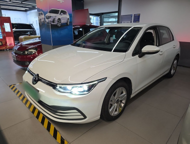 Volkswagen Golf 2023 car image 