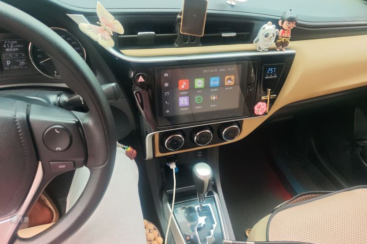 Toyota Corolla 2017 immagine di auto #15