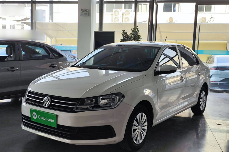 Volkswagen Santana 2020 car image #2