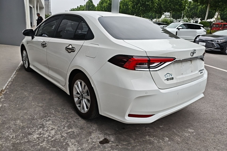 Toyota Corolla 2025 #5 Toyota Corolla 2025 car image #5