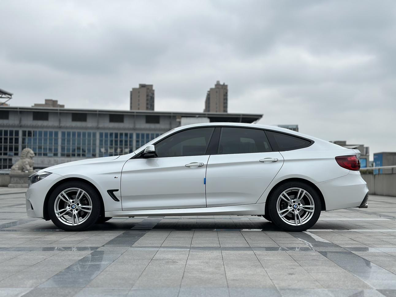BMW 3 Series GT 2021 #6 BMW 3 Series GT 2021 car image #6