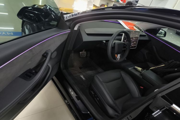 Tesla Model 3 2025 #16 Tesla Model 3 2025 صورة سيارة #16