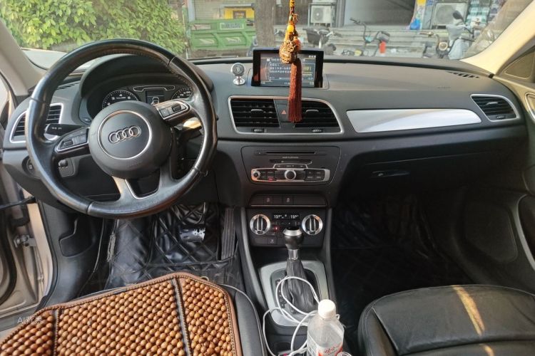 Audi Q3 2015 #11 Audi Q3 2015 car image #11