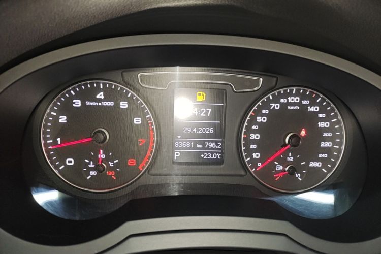 Audi Q3 2018 #12 Audi Q3 2018 car image #12