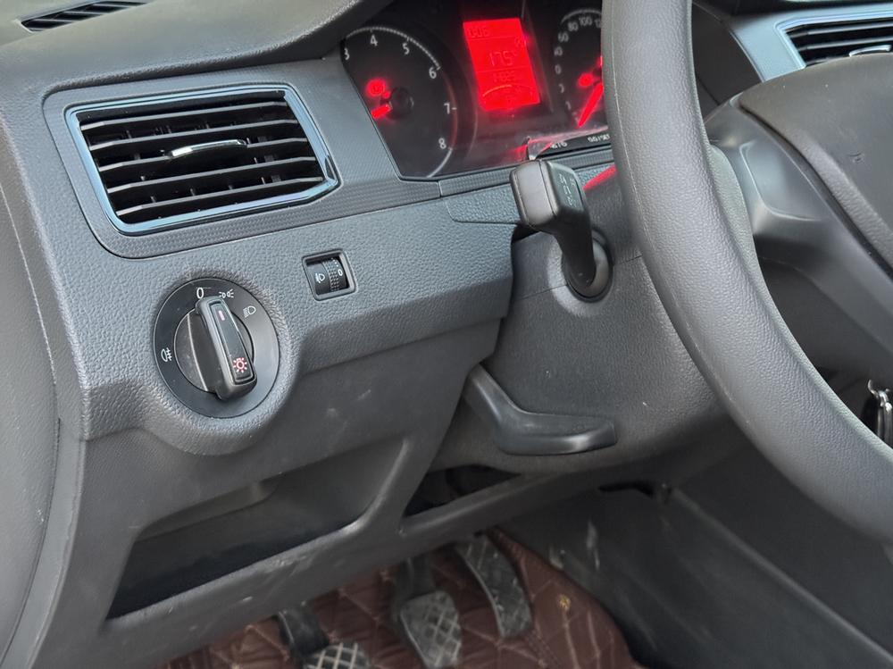 Volkswagen Santana 2022 car image #14