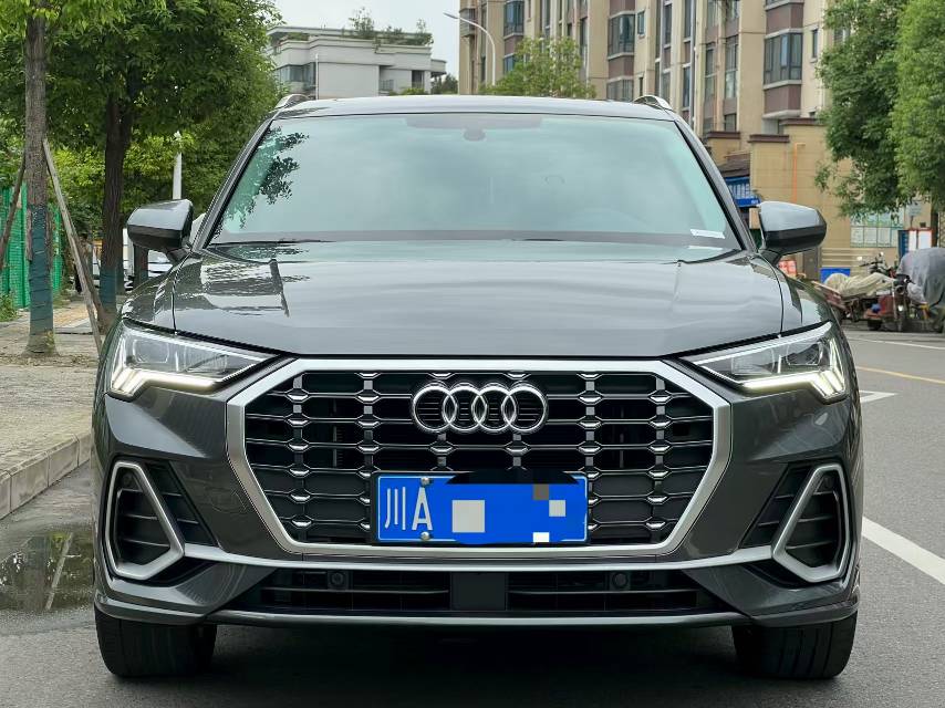 Audi Q3 2023 Audi Q3 2023 car image