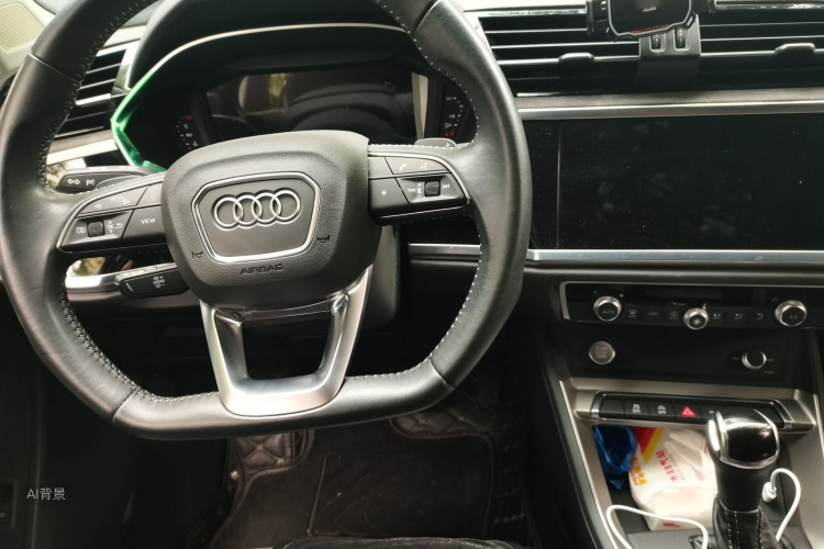 Audi Q3 2020 #11 Audi Q3 2020 car image #11