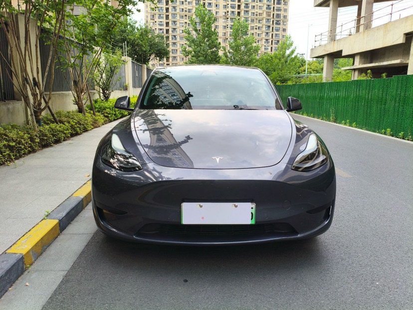 Tesla Model Y 2022 #2 Tesla Model Y 2022 car image #2