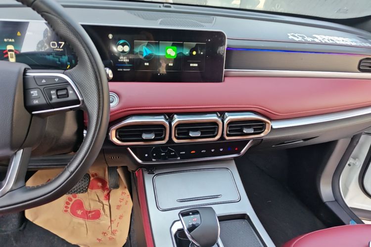 Jetour X70 PLUS 2025 car image #13