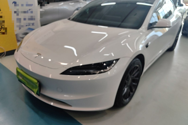 Tesla Model 3 2025 #2 Tesla Model 3 2025 car image #2