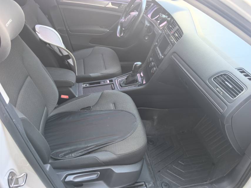 Volkswagen Golf 2017 car image #4