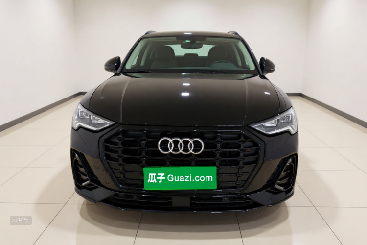 Audi Q3 2022 car image #3