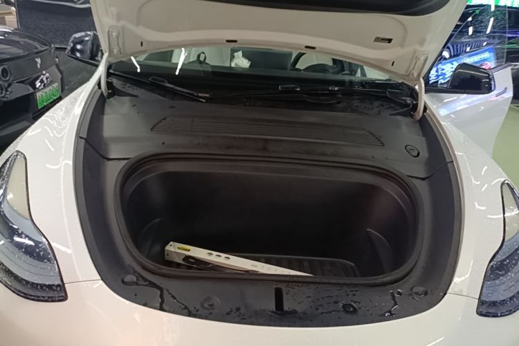 Tesla Model Y 2022 #20 Tesla Model Y 2022 car image #20