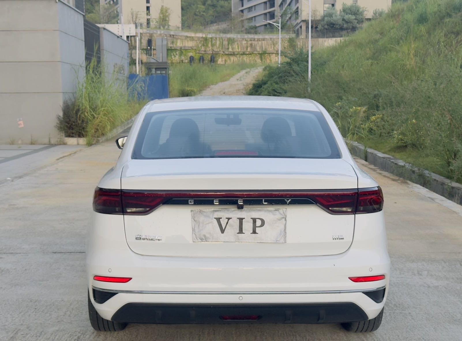 GEELY Emgrand 2025 صورة سيارة #10