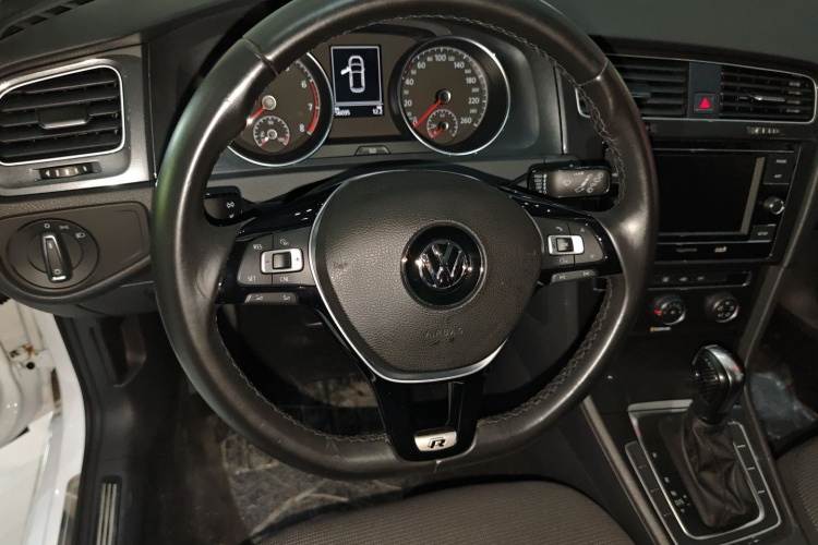 Volkswagen Golf 2018 #12 Volkswagen Golf 2018 car image #12