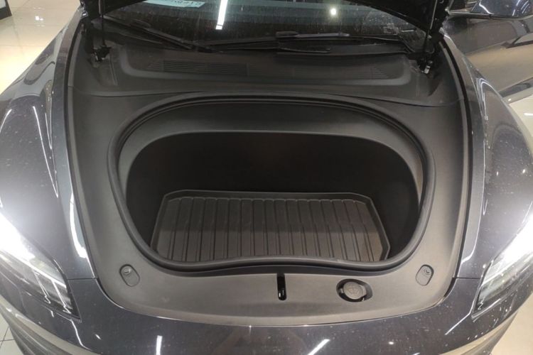 Tesla Model 3 2025 car image #20
