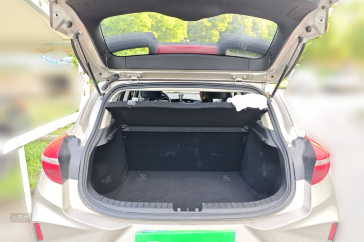 GEELY Emgrand GS 2020 صورة سيارة #21