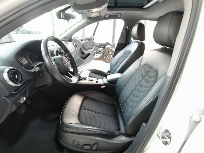Audi A3 2018 car image #4