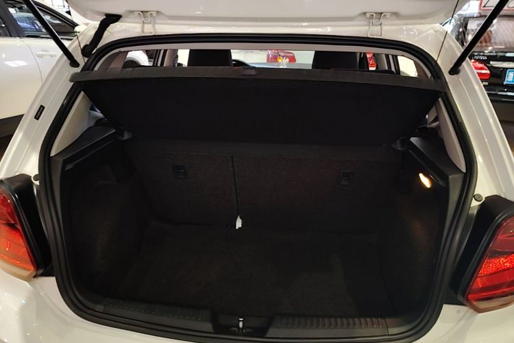Volkswagen Polo 2017 #19 Volkswagen Polo 2017 car image #19