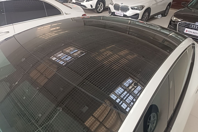 Tesla Model 3 2023 car image #25