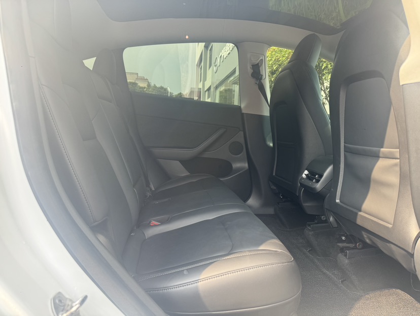 Tesla Model Y 2021 #7 Tesla Model Y 2021 car image #7
