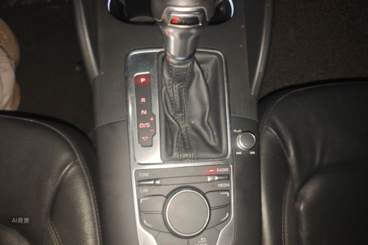 Audi A3 2015 car image #16