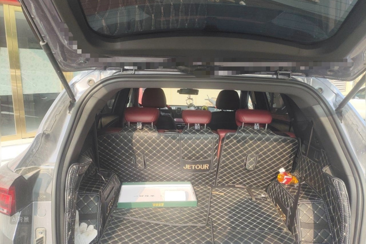 Jetour X70 PLUS 2023 car image #21